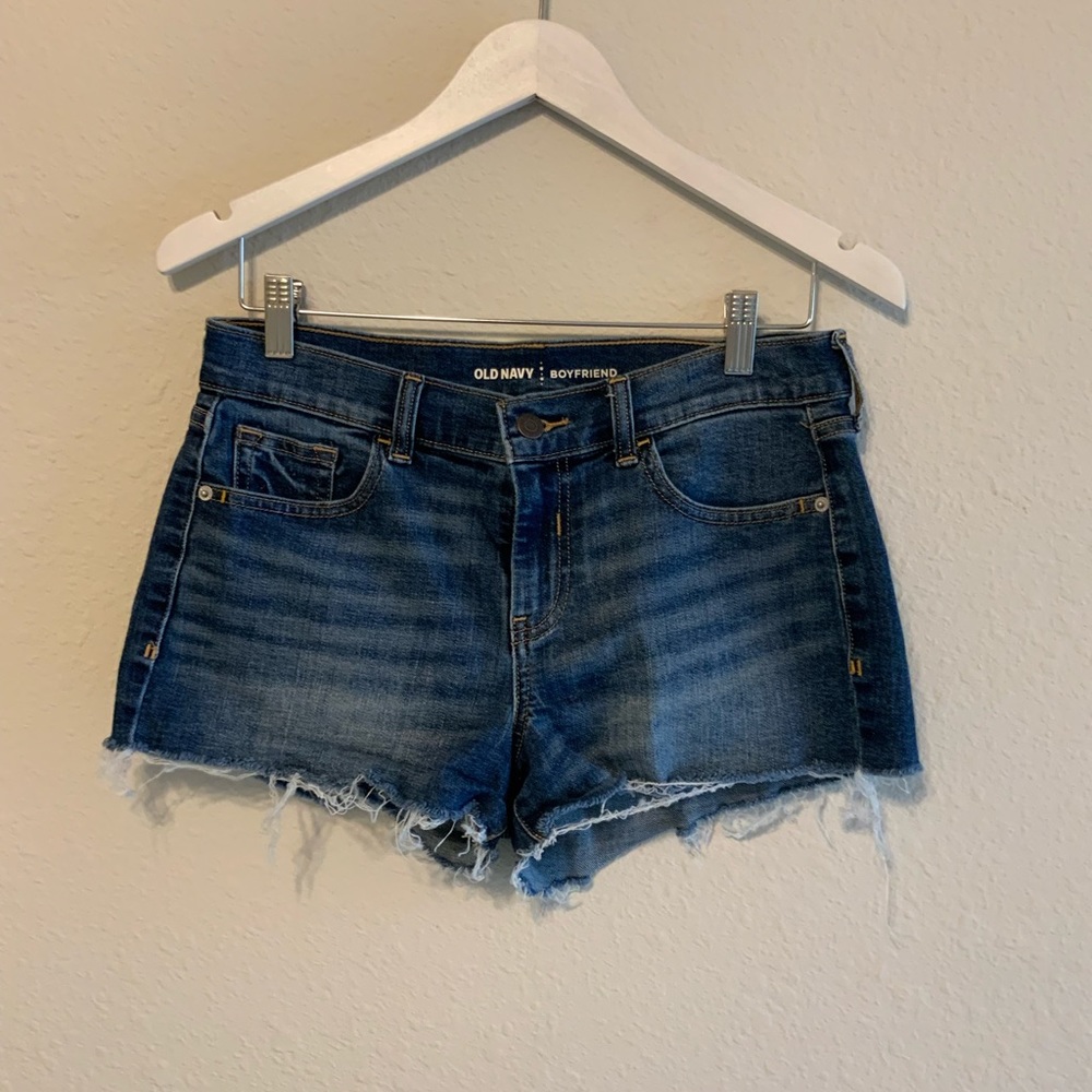 Old navy stretch denim boyfriend shorts size 4